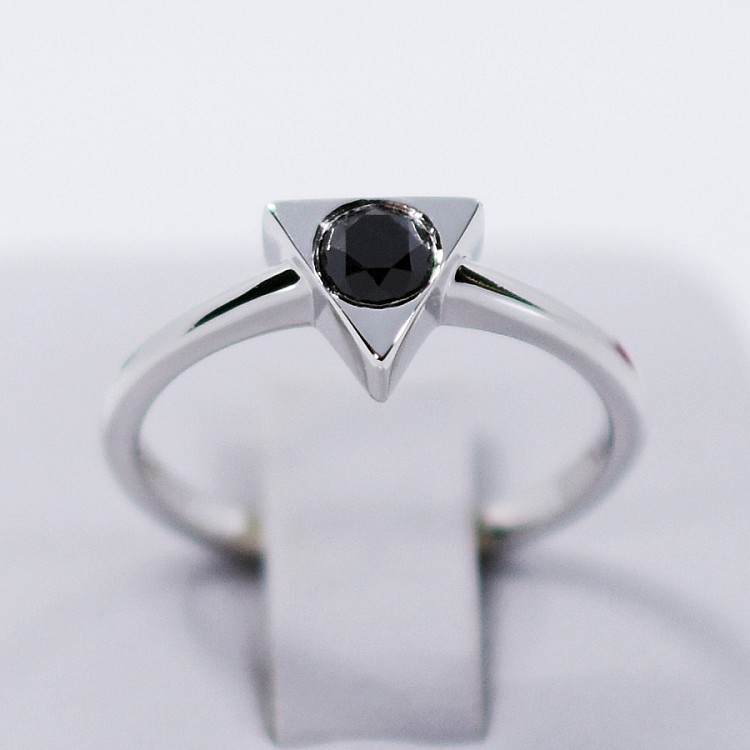 Inel de logodna din Aur cu Diamant Negru 0.20ct - 0.33ct - model i1128