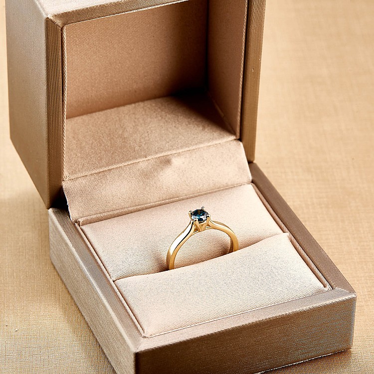 Inel de logodna din Aur 18k sau Platina cu Diamant Albastru 0.30ct - 0.50ct - model i122089