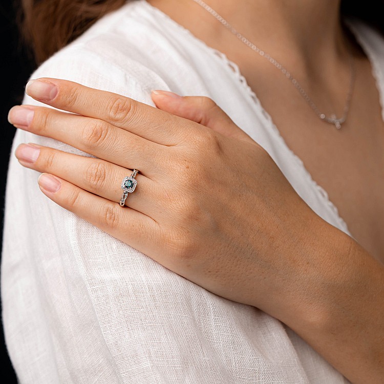 Inel de logodna Vintage din Aur 18k sau Platina cu Diamant Albastru 0.15ct - 0.25ct - model i122341