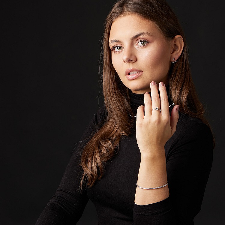 Inel de logodna din Aur 18k sau Platina cu Diamant Oval Certificat GIA 0.30ct sau 0.40ct - model i1735