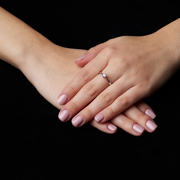 Inel de logodna din Aur 18k sau Platina cu Diamant Certificat GIA 0.30ct sau 0.40ct - model i1867