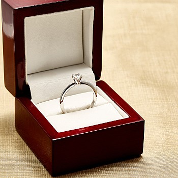 Inel de logodna din Aur 18k sau Platina cu Diamant 0.15ct - 0.25ct - model i3074