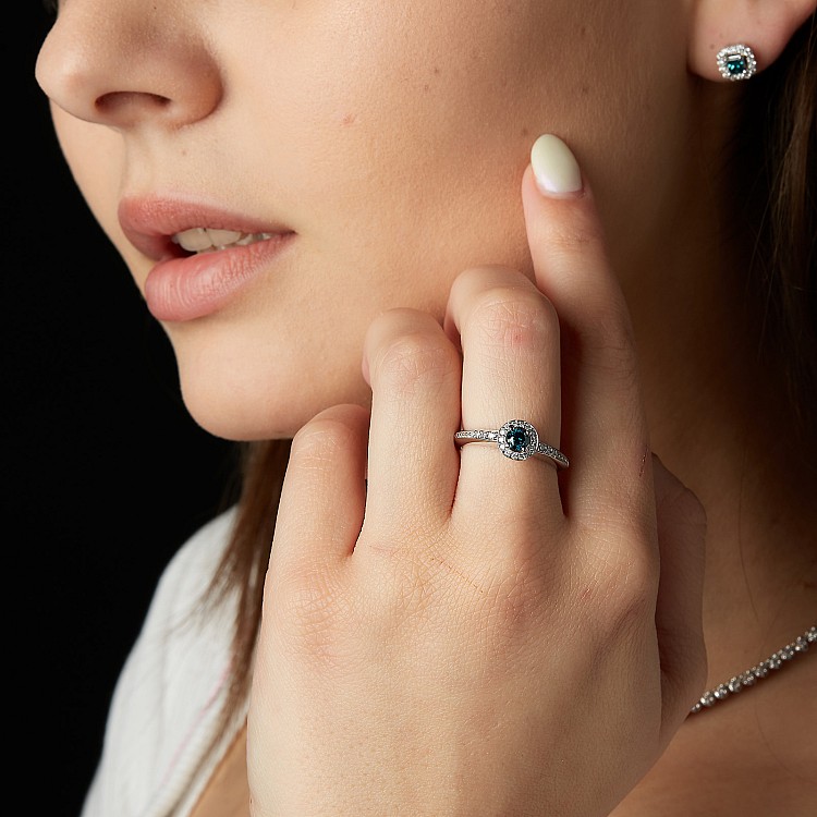 Inel de logodna din Aur 18k sau Platina cu Diamant central Albastru - model i122699