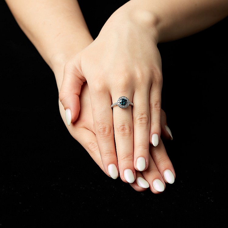 Inel de logodna din Aur 18k sau Platina cu Diamant Albastru si Diamante - model i2159