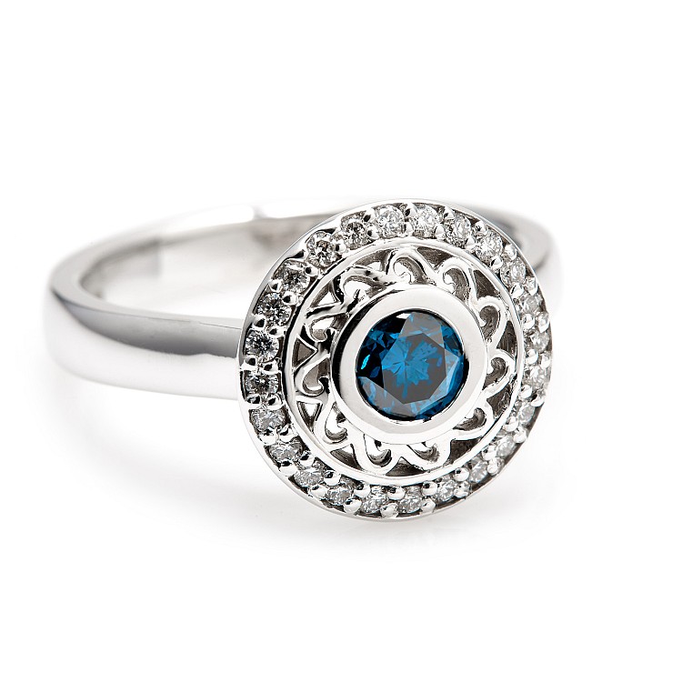 Inel vintage din Aur sau Platina cu Diamant Albastru si Diamante - model i71755