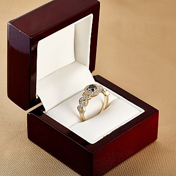 Inel de logodna din Aur 18k sau Platina cu Diamant Negru si Diamante - model i2675