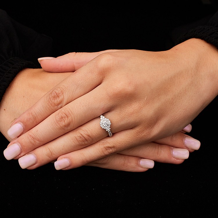 Inel de logodna din Aur 18k cu Diamant Briliant certificat GIA - model i3069