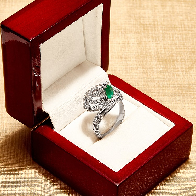 Inel Sarpe din Aur cu Smarald si Diamante Negre - model i2714