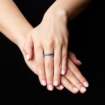 Inel Cadou din Aur sau Platina cu Diamante Albastre - model i033v2