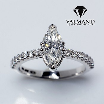 Inel de Logodna din Aur 18k sau Platina cu Diamant Marquise Certificat GIA 1.00ct - model i1050