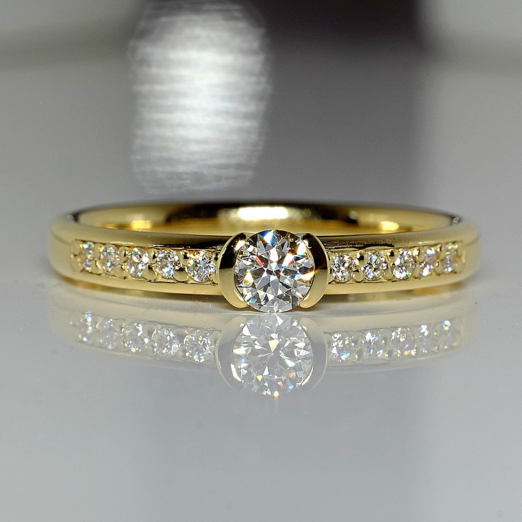 Inel de logodna din Aur 18k sau Platina cu Diamante 0.10ct - 0.25ct - model i113