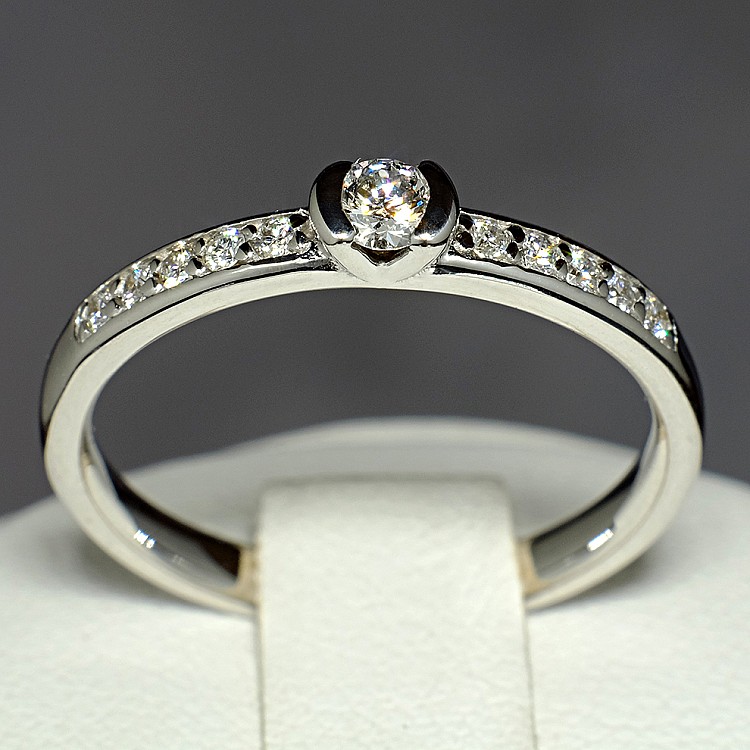 Inel de logodna din Aur 18k sau Platina cu Diamante 0.10ct - 0.25ct - model i113