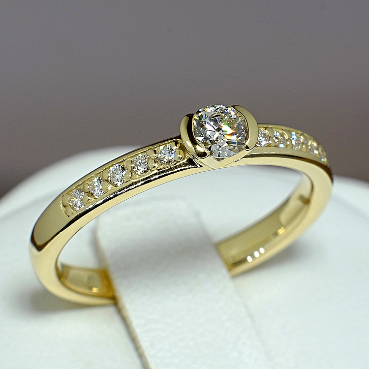Inel de logodna din Aur 18k sau Platina cu Diamante 0.10ct - 0.25ct - model i113
