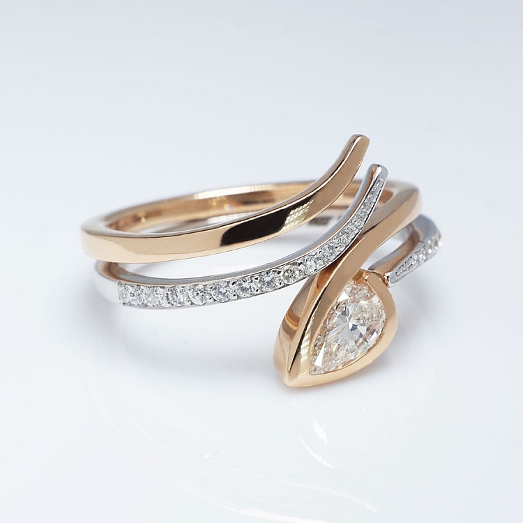 Inel de logodna din Aur 18k sau Platina cu Diamant Pear Certificat GIA 0.30ct sau 0.40ct - model i1187