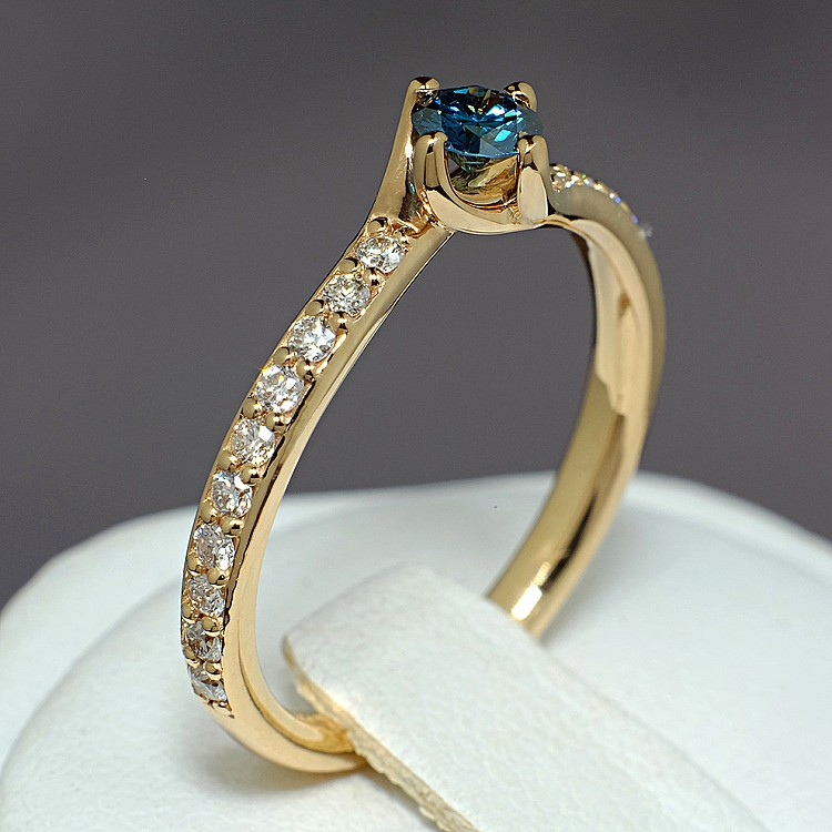 Inel de logodna din Aur 18k sau Platina cu Diamant Albastru - model i122358