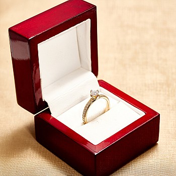 Inel de logodna din Aur 18k sau Platina cu Diamante 0.15ct - 0.25ct - model i122392