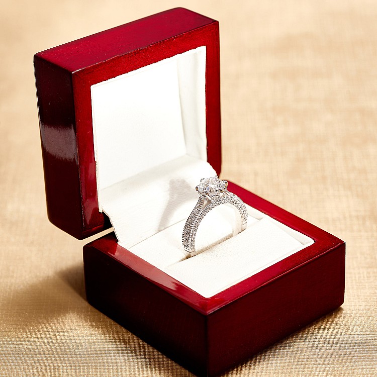 Inel de logodna din Aur 18k sau Platina cu Diamant Certificat GIA 1.00ct si Diamante secundare - model i122474