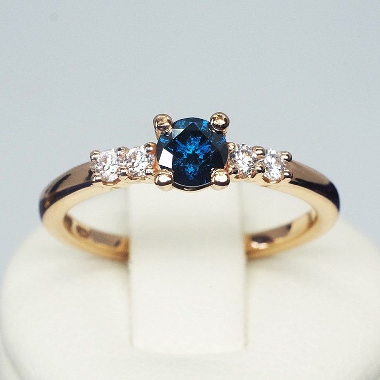 Inel de logodna din Aur 18k sau Platina cu Diamant central Albastru - model i579