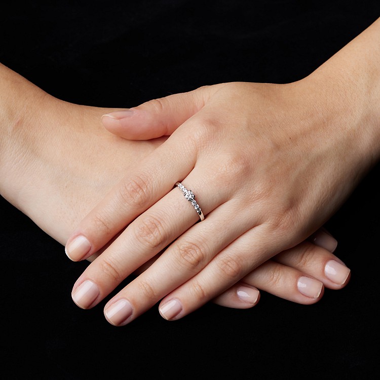 Inel de logodna din Aur 18k sau Platina cu Diamante 0.10ct - 0.25ct - model i581