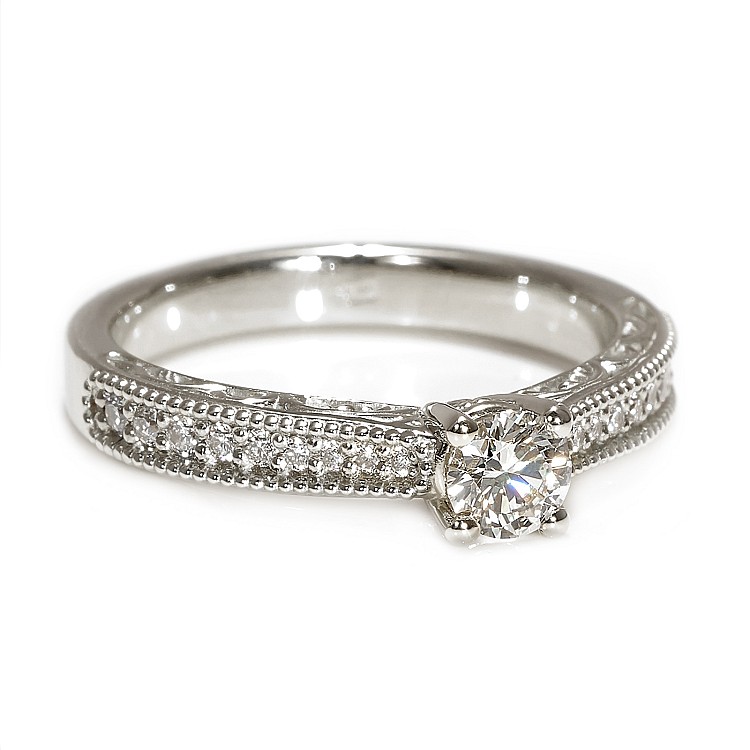 Inel de logodna din Aur 18k sau Platina cu Diamant Central Certificat GIA 0.30ct sau 0.40ct si Diamante secundare - model i122868