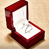 Inel de logodna Side Stone din Aur 18k sau Platina cu Diamant Emerald si Diamante Incolore - GIA 1.00ct - model i4111