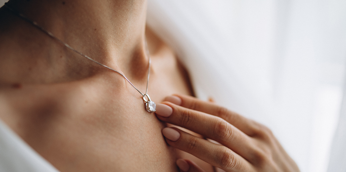 Ce bijuterii se potrivesc în funcție de culoarea pielii