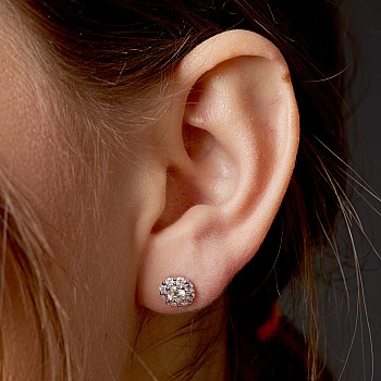 Cercei Anturaj din Aur Alb 18k cu Diamante Incolore - model c122092