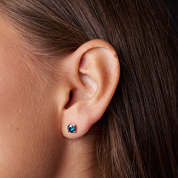 Cercei stud din aur cu diamante albastre - model c577