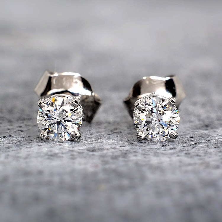 Cercei stud din Aur cu Diamante Incolore Certificate GIA 1.00ct sau 1.40ct - model c577