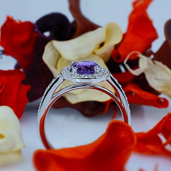 Inel Cadou din Aur cu Ametist si Diamante - model i727