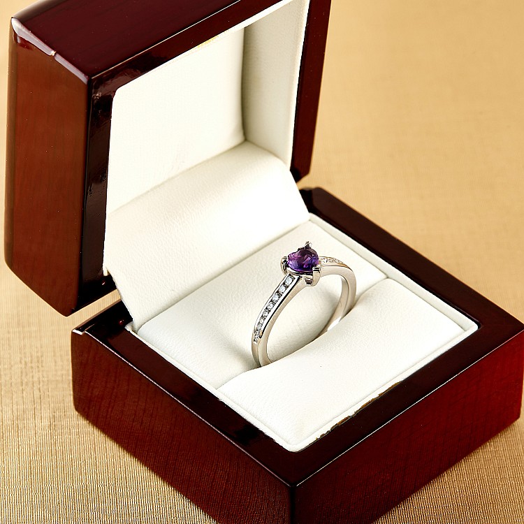 Inel cadou din Aur sau Platina cu Ametist si Diamante - model i122866