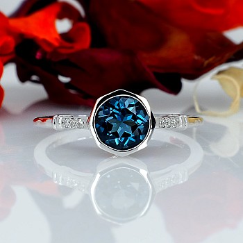 Inel Vintage din Aur sau Platina cu Topaz si Diamante - model i1394