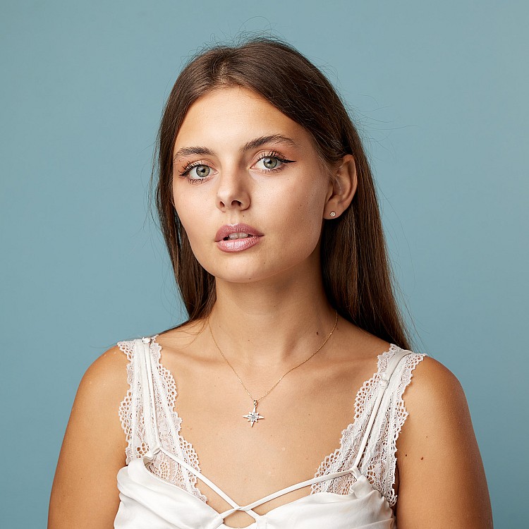 Pandantiv Steaua Nordului din Aur cu Diamante Negre - model pan521