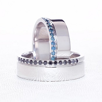 Verighete din Aur 18k sau Platina cu Diamante Albastre si Negre - model v038