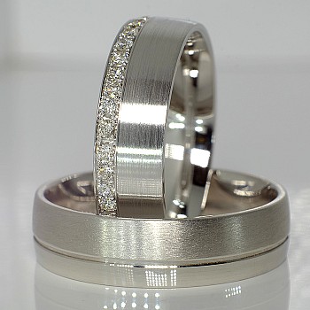 Verighete din Aur 18k sau Platina cu Diamante - model v118