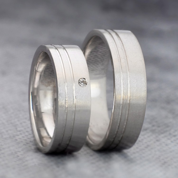 Verighete din Aur 18k sau Platina cu Diamant - model v137