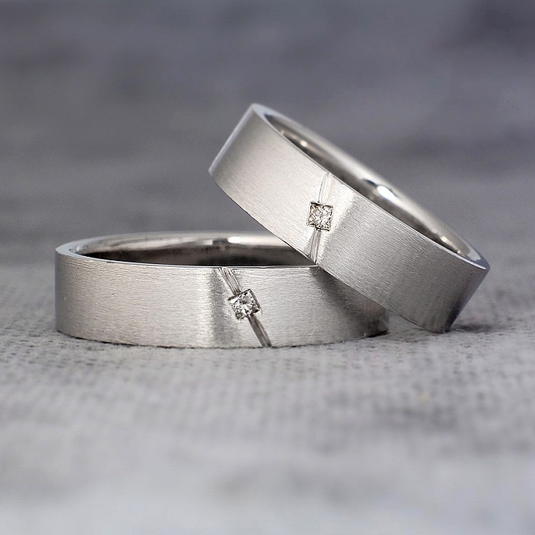 Verighete din Aur 18k sau Platina cu Diamante Patrate - model v193