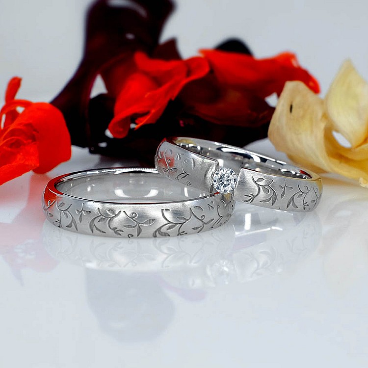 Verighete din Aur 18k sau Platina cu Diamant - model v229