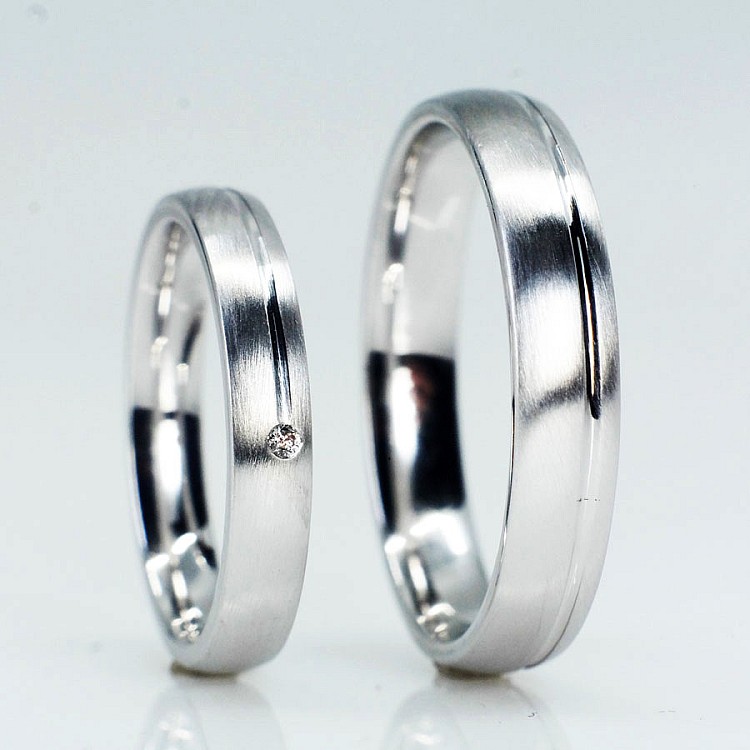 Verighete din Aur 18k sau Platina cu Diamant - model v437