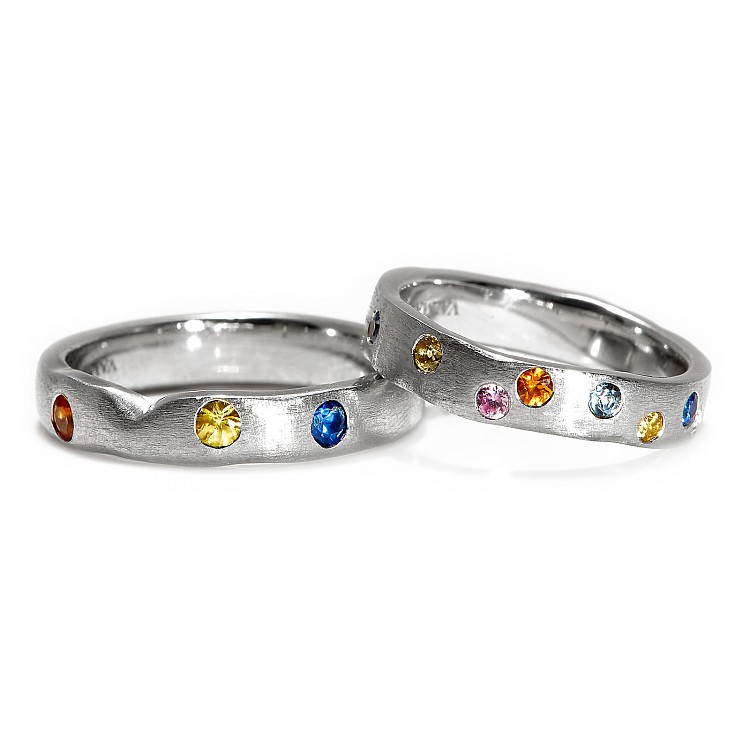 Verighete FreeForm din Aur 18k sau Platina cu Safire Colorate - model v4526