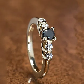 Inel de logodna din Aur 18k sau Platina cu Diamant Negru si Diamante - model i122543