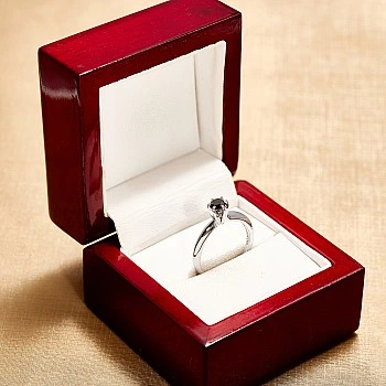 Inel de logodna din Aur 18k sau Platina cu Diamant Negru 0.33ct - 0.85ct - model i012