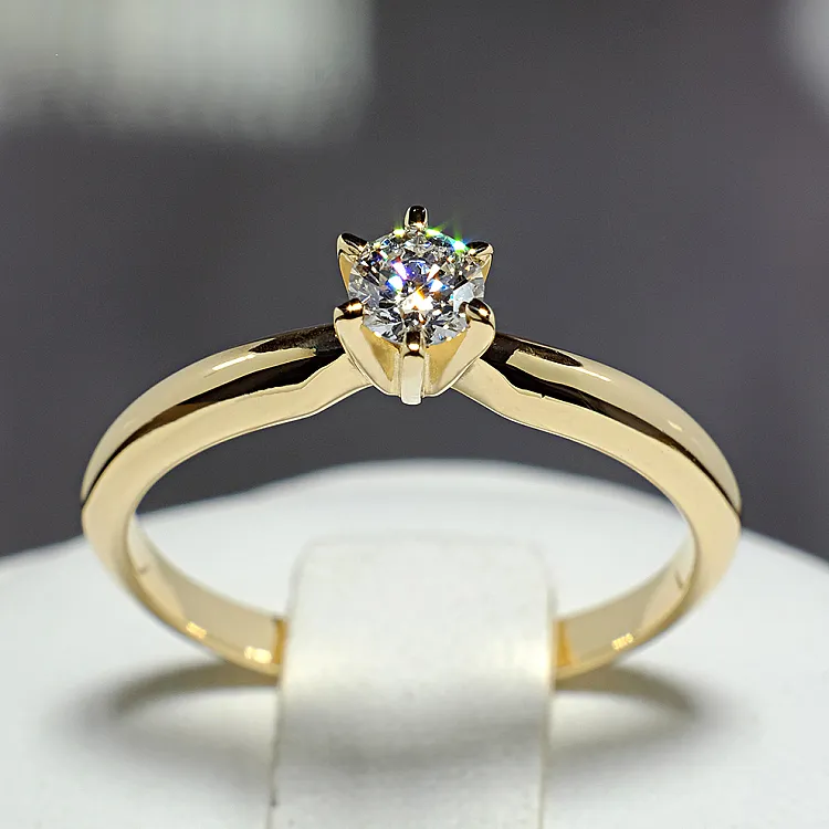 Inel de logodna din Aur 18K cu Diamant Briliant Certificat GIA - model i012