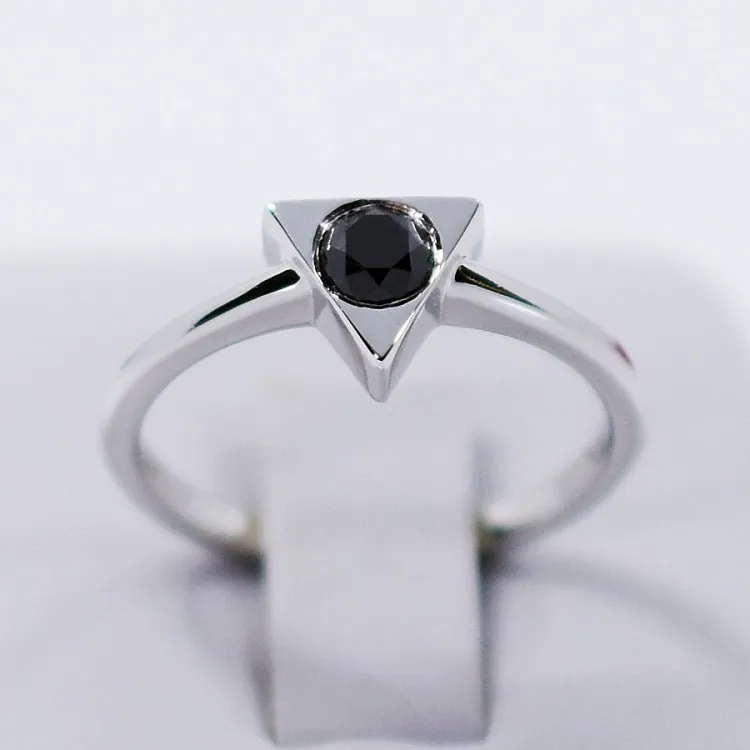 Inel de logodna din Aur cu Diamant Negru 0.20ct - 0.33ct - model i1128