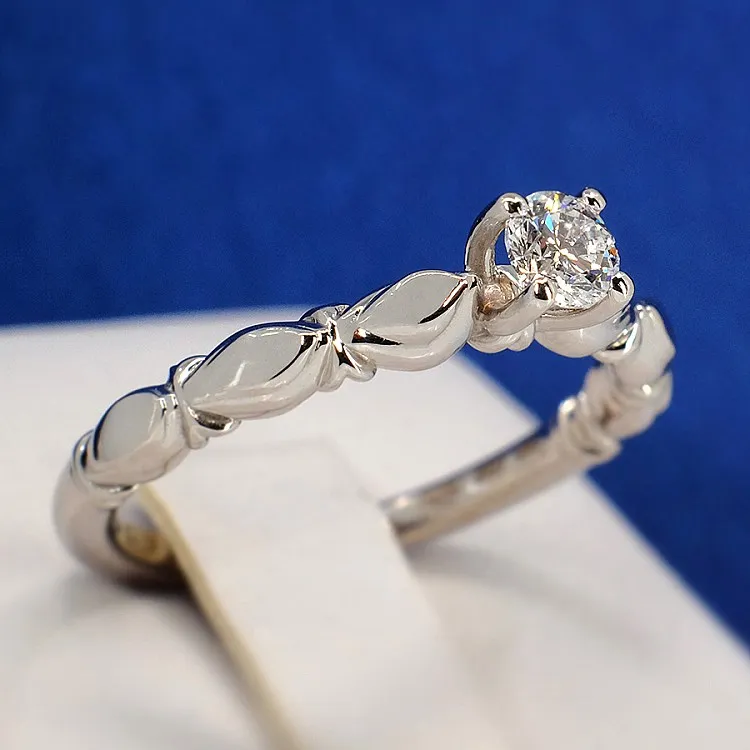 Inel de logodna din Aur sau Platina cu Diamant - model i121990