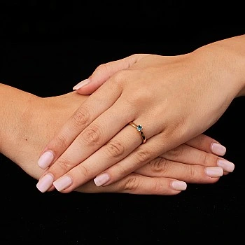 Inel de logodna din Aur 18k sau Platina cu Diamant Albastru 0.30ct - 0.50ct - model i122089