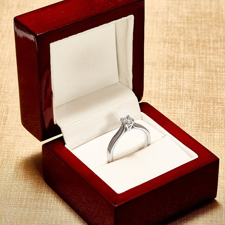 Inel de logodna din Aur 18k sau Platina cu Diamant Certificat GIA 0.30ct sau 0.40ct - model i122089