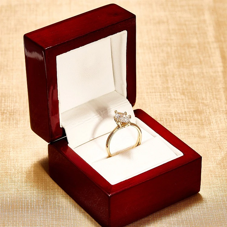 Inel de logodna din Aur 18K cu Diamant Marquise Certificat GIA - model i122118