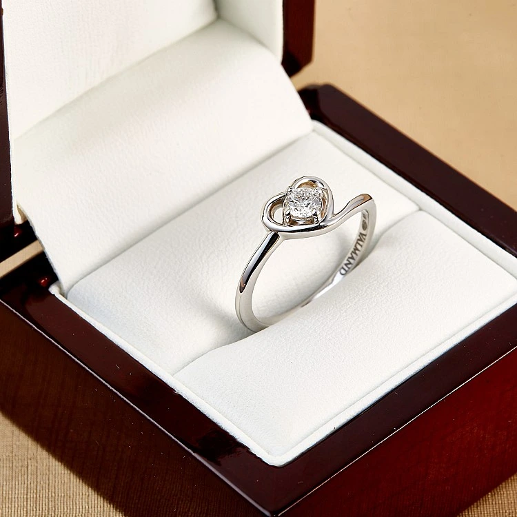 Inel de logodna din Aur model Inima cu Diamant 0.15ct - 0.25ct - model i1677