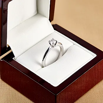 Inel de logodna din Aur 18k sau Platina cu Diamant Certificat GIA 0.50ct sau 0.70ct - model i3074